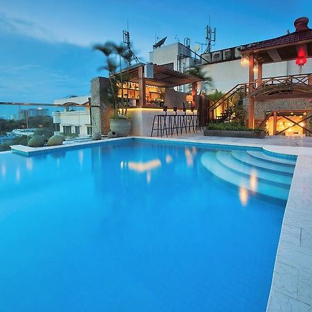 A&Em Signature Hotel Ho Chi Minh City Exterior photo