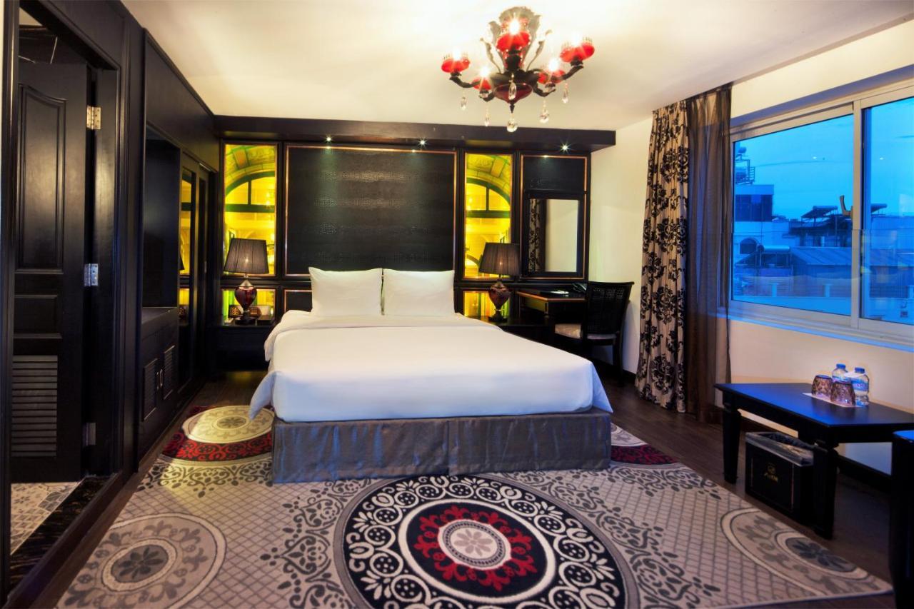 A&Em Signature Hotel Ho Chi Minh City Exterior photo