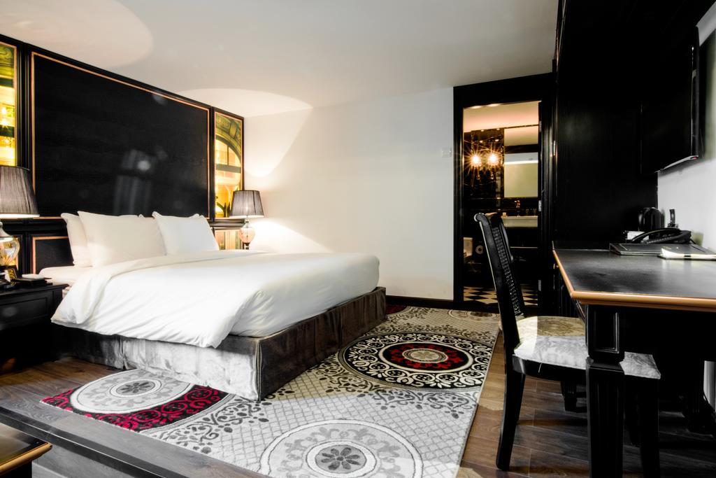 A&Em Signature Hotel Ho Chi Minh City Exterior photo