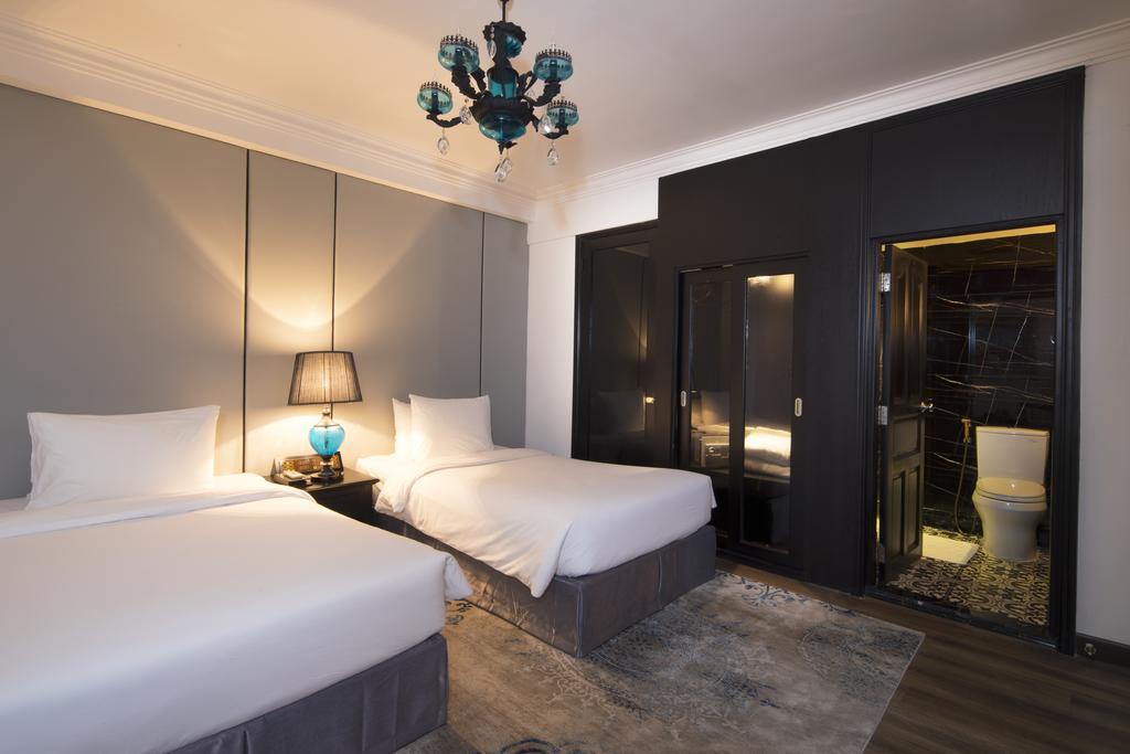 A&Em Signature Hotel Ho Chi Minh City Exterior photo