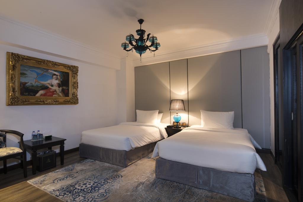 A&Em Signature Hotel Ho Chi Minh City Exterior photo
