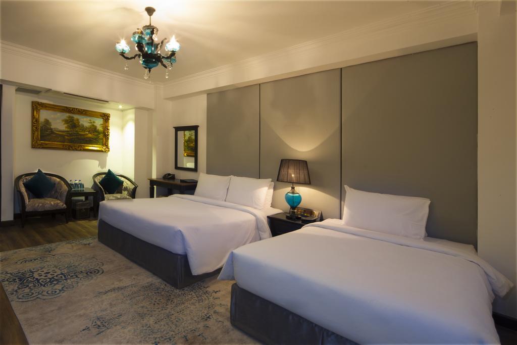 A&Em Signature Hotel Ho Chi Minh City Exterior photo