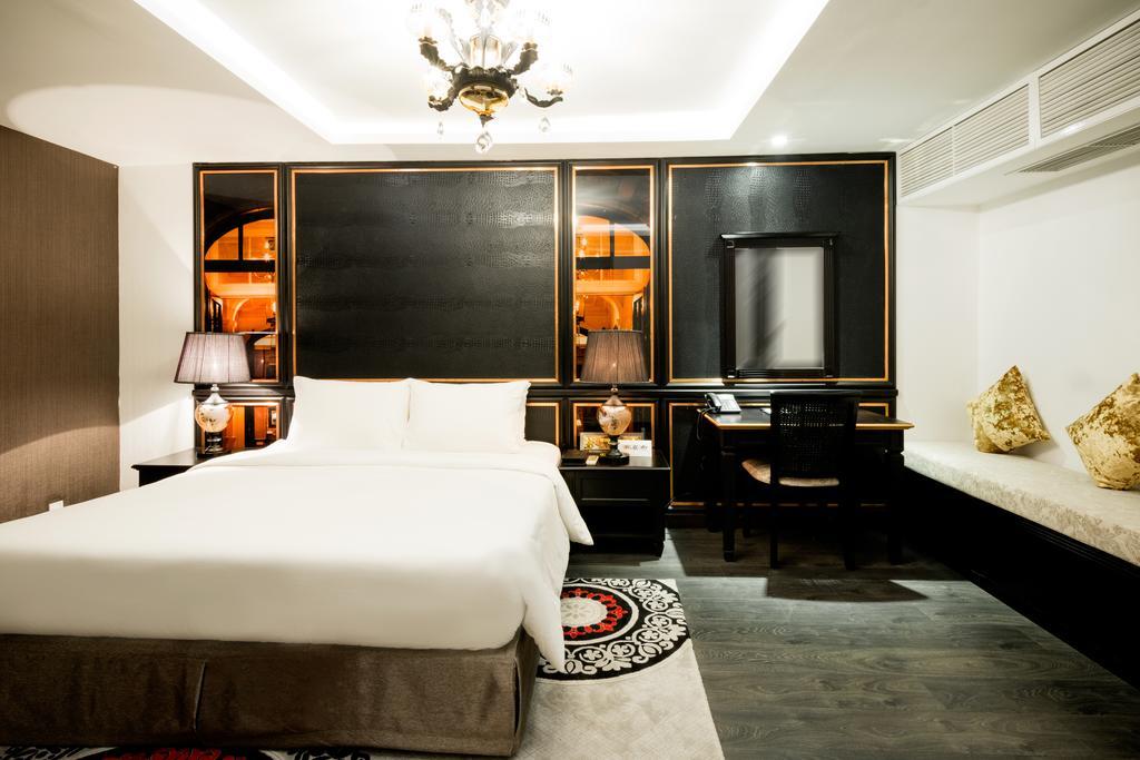 A&Em Signature Hotel Ho Chi Minh City Exterior photo