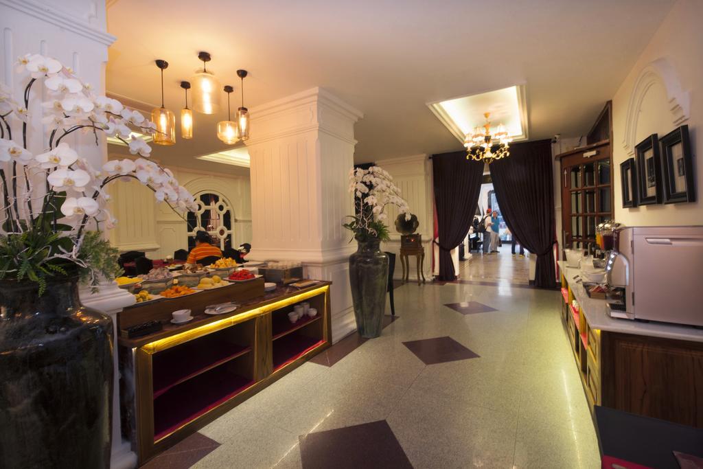 A&Em Signature Hotel Ho Chi Minh City Exterior photo