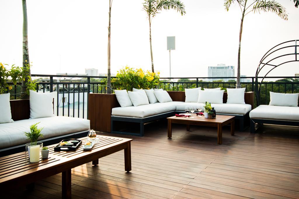 A&Em Signature Hotel Ho Chi Minh City Exterior photo