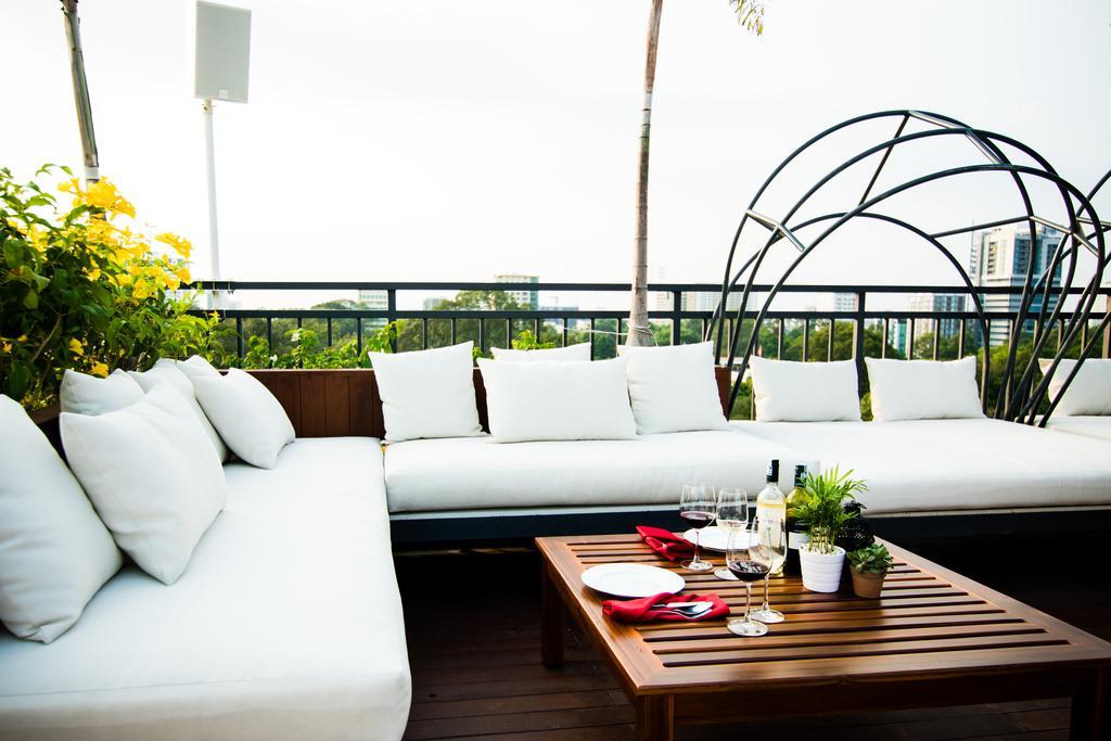 A&Em Signature Hotel Ho Chi Minh City Exterior photo