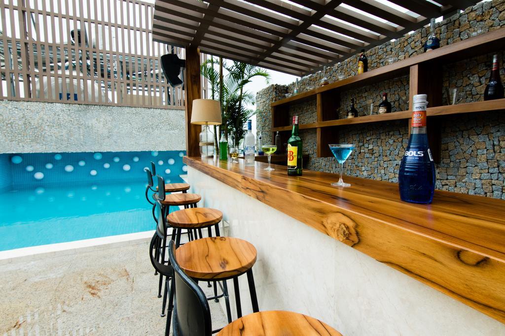 A&Em Signature Hotel Ho Chi Minh City Exterior photo
